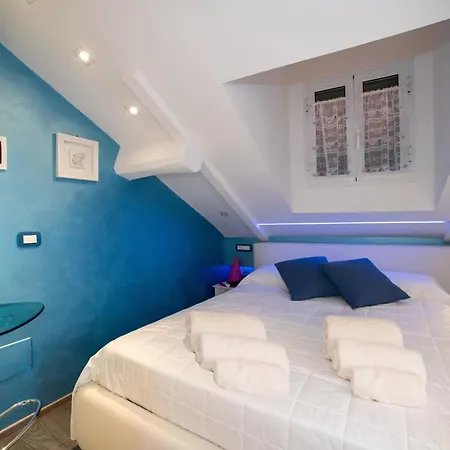 Attico In Centro A 10 Passi Dal Mare Loano