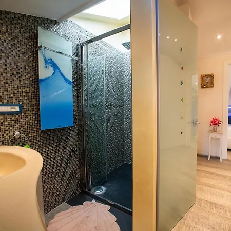 Attico In Centro A 10 Passi Dal Mare * Loano