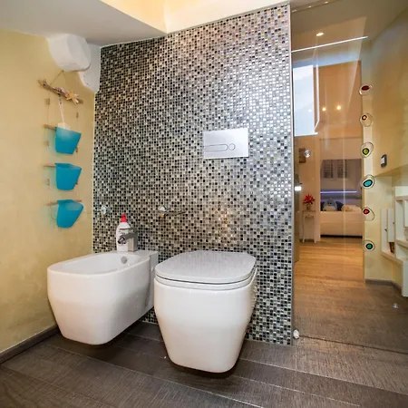 Attico In Centro A 10 Passi Dal Mare * Loano