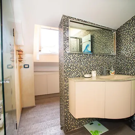 Daire Attico In Centro A 10 Passi Dal Mare Loano