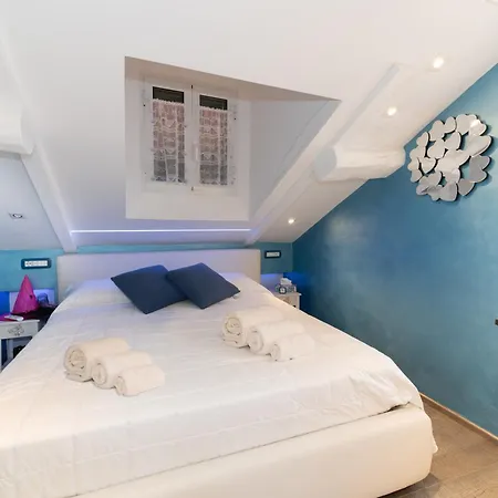 Attico In Centro A 10 Passi Dal Mare