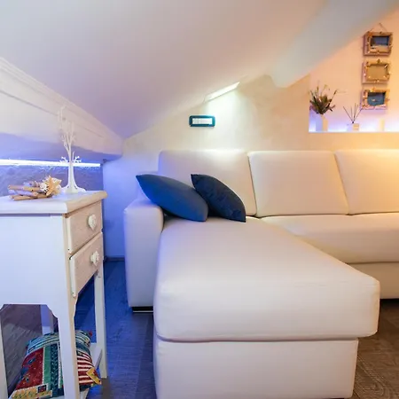 Attico In Centro A 10 Passi Dal Mare *