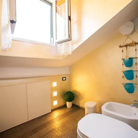 Lejlighed Attico In Centro A 10 Passi Dal Mare Loano